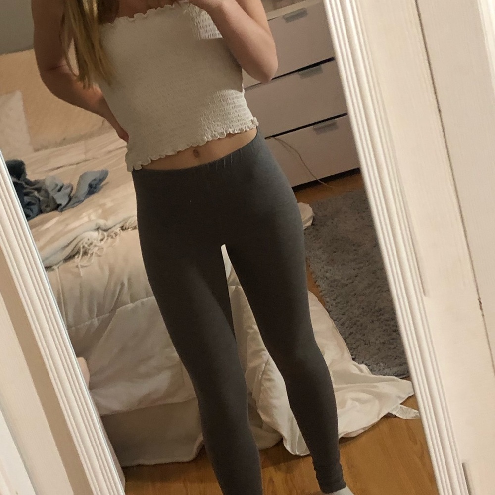 Gray leggings